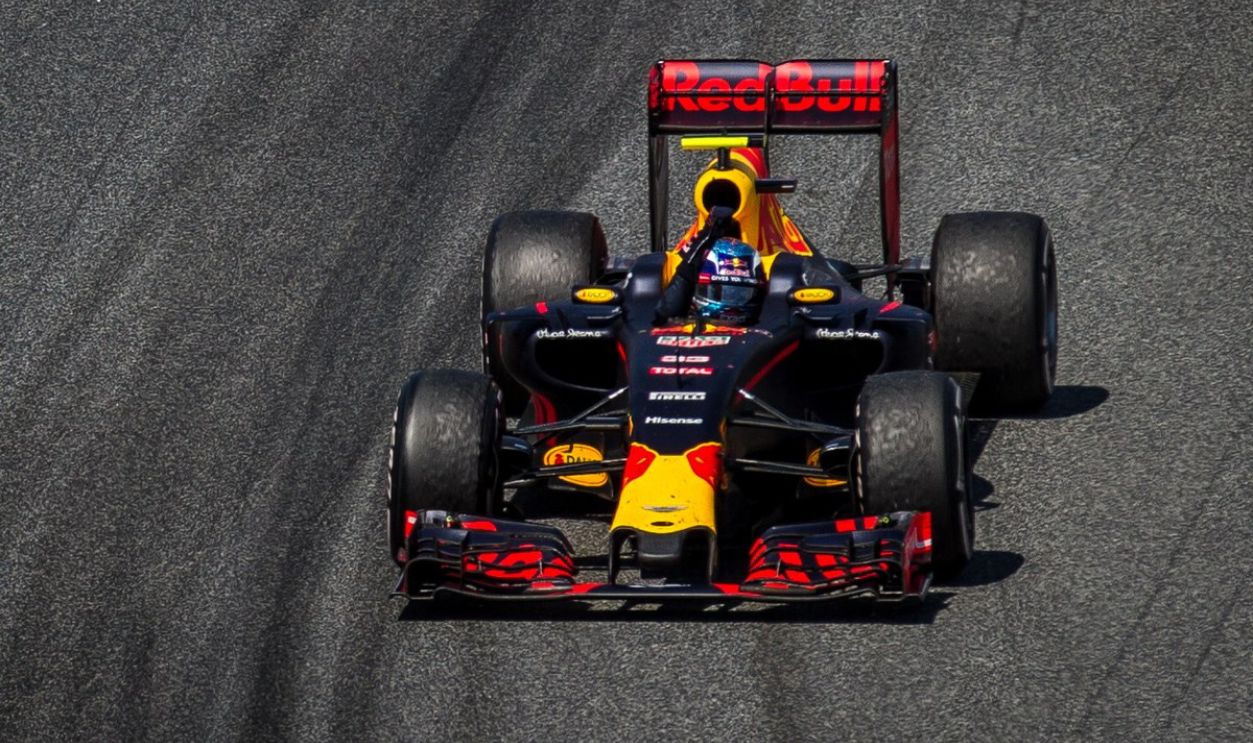 Max%20Verstappen%20-%209.jpg