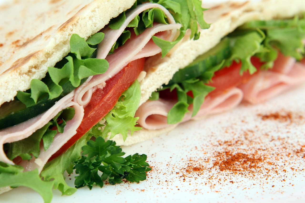sandwich-gce8c99736_1280.jpg