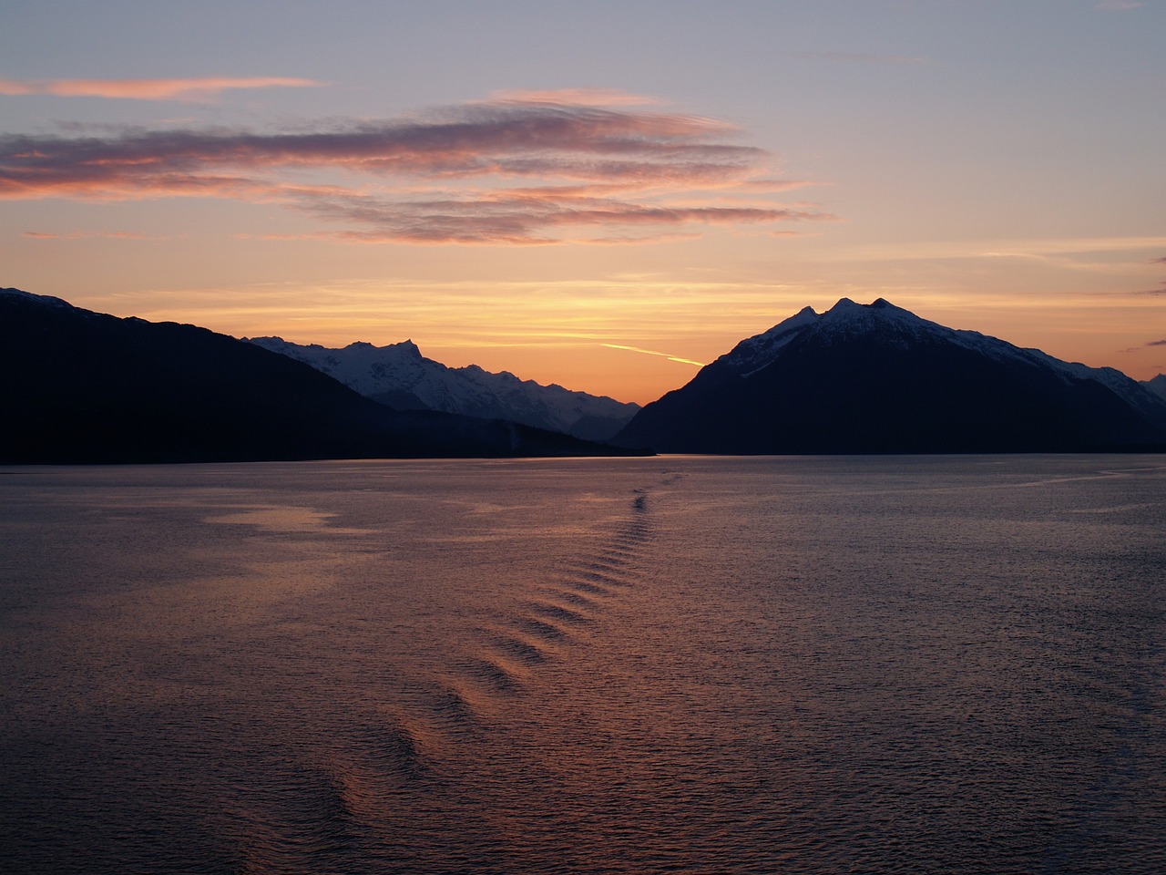 glacier-bay-g8276af035_1280.jpg