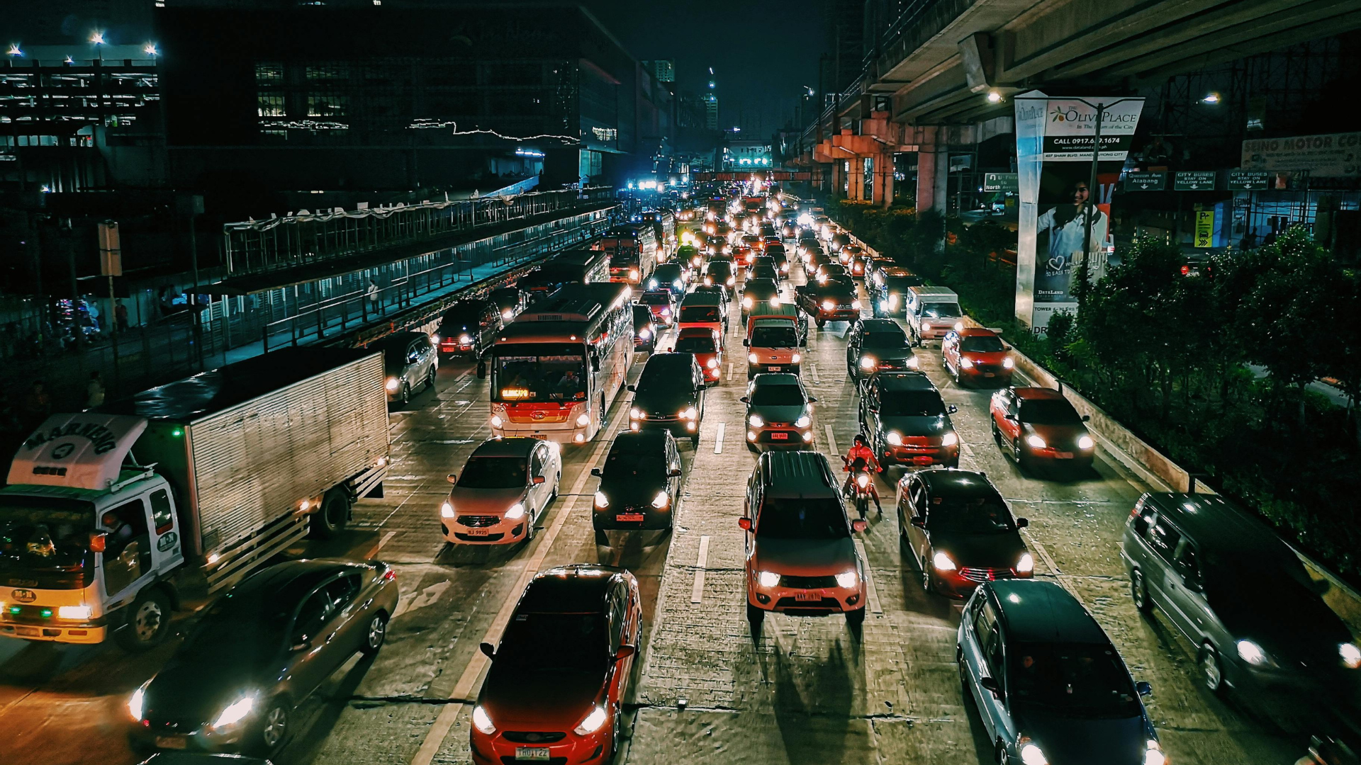 Traffic-Night-City-Thumb-Rss